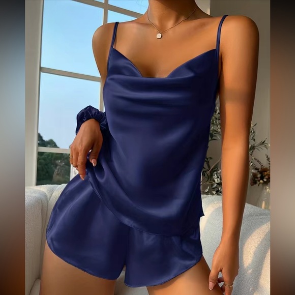 Other - NEW, Blue Satin, Lounge Pajama Set size Large
